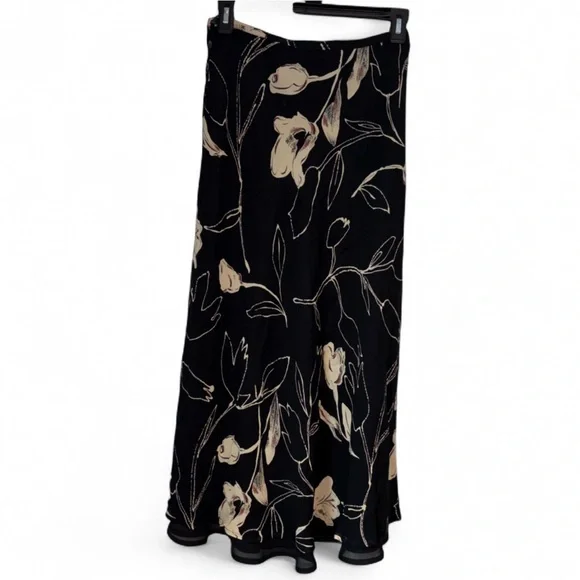 Ann Taylor Black and Cream Floral Maxi Skirt - Picture 3 of 5